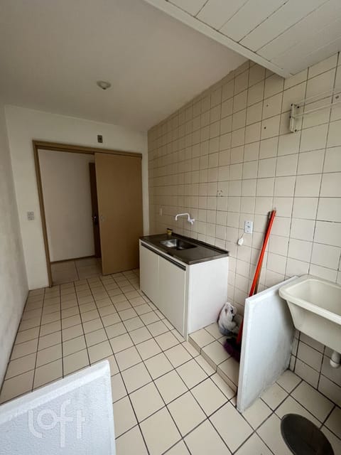 Image 9 - 273053